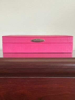 GUC PreZerve Pink Faux Leather Anti-Tarnish Snake-Embossed Bombe Jewelry Box